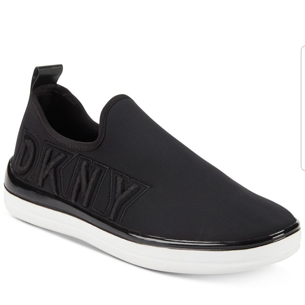 *LAST ONE* DKNY Farra Sneakers